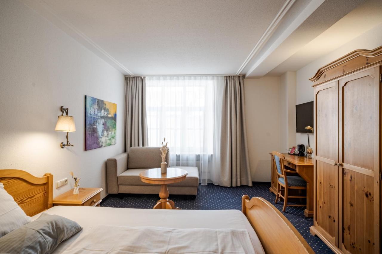 Hotel Goldener Hirsch Kaufbeuren Esterno foto