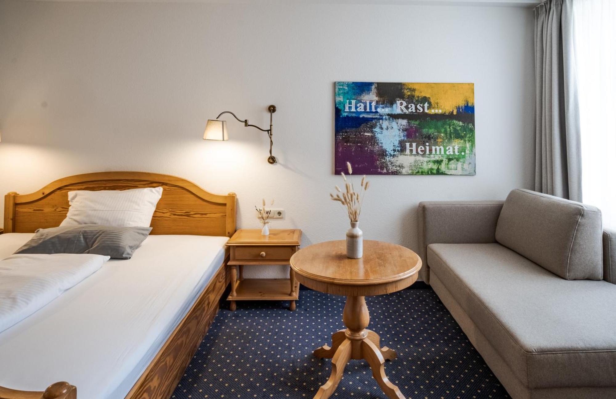 Hotel Goldener Hirsch Kaufbeuren Esterno foto