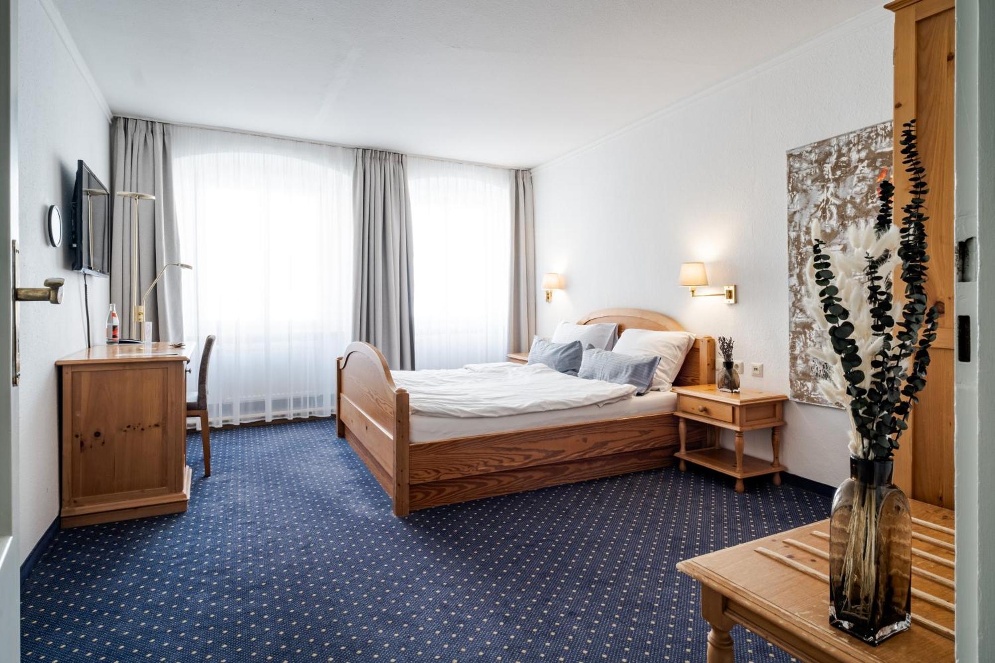 Hotel Goldener Hirsch Kaufbeuren Esterno foto
